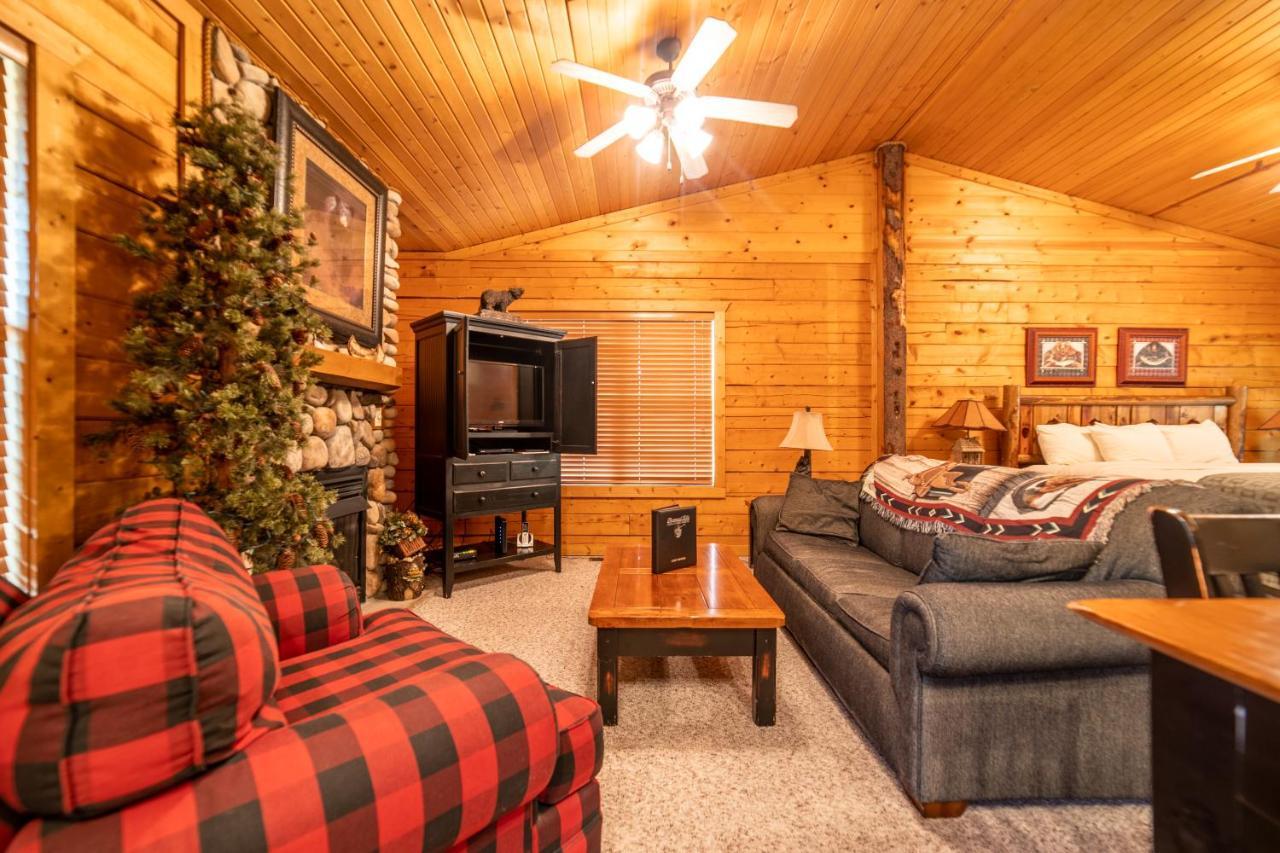 Cabins At Grand Mountain Branson Eksteriør billede
