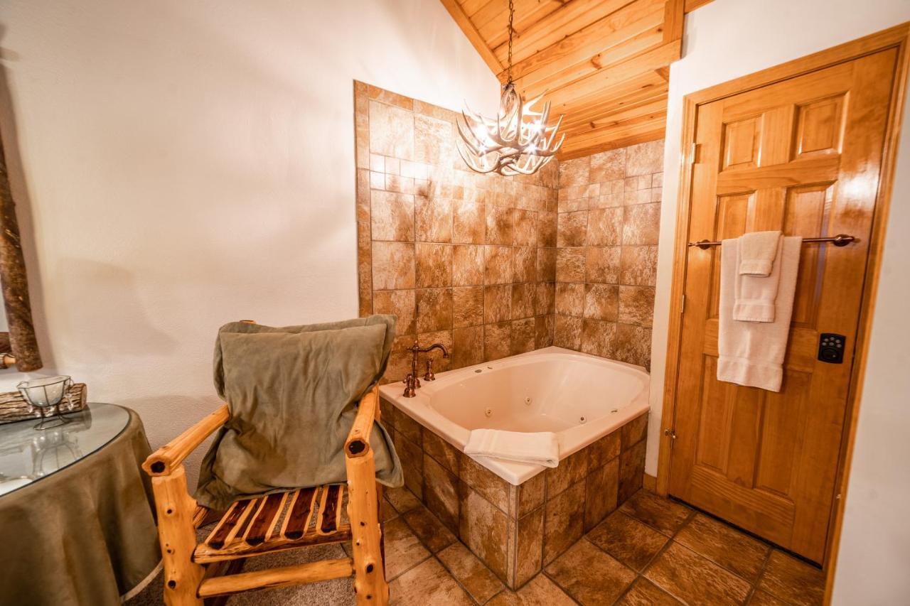 Cabins At Grand Mountain Branson Eksteriør billede