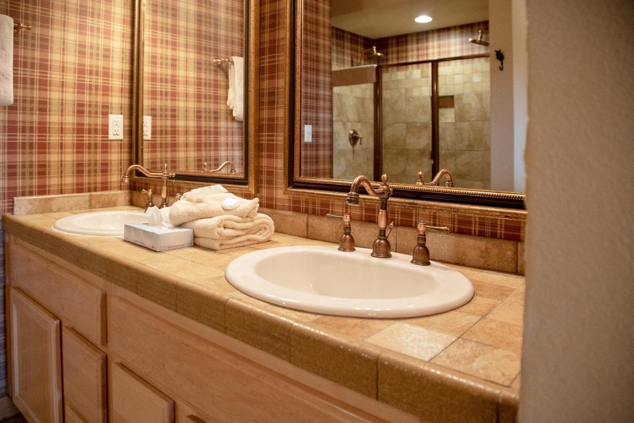 Cabins At Grand Mountain Branson Eksteriør billede